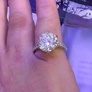 Elegant Silver Diamond Ring